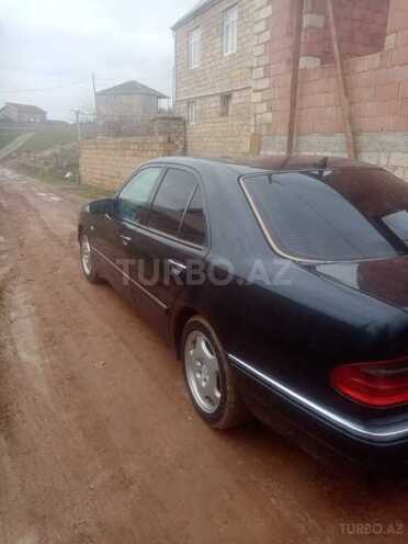 Mercedes E 240 1998, 300,000 km - 2.4 л - Bakı