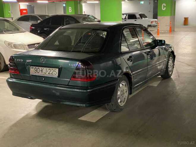 Mercedes C 220 2000, 325,000 km - 2.2 l - Bakı