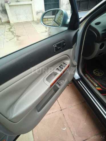 Volkswagen Passat 2004, 280,000 km - 1.8 l - Bakı