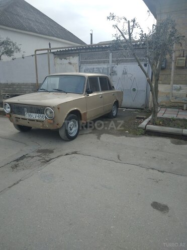 LADA (VAZ) 21011 1984, 321,543 km - 1.5 л - Salyan