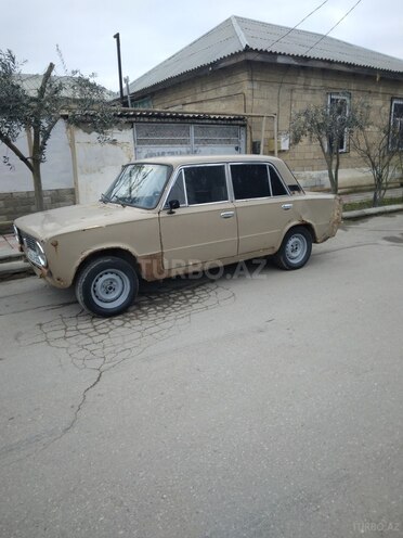 LADA (VAZ) 21011 1984, 321,543 km - 1.5 л - Salyan