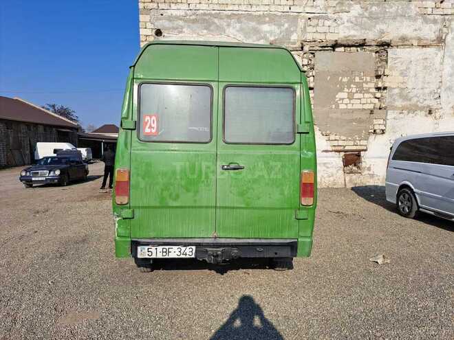 Mercedes 208 D 1992, 100,707 km - 2.3 л - Gəncə