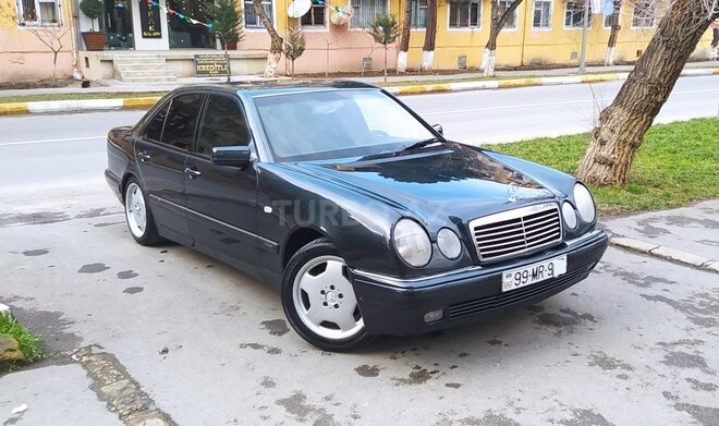 Mercedes E 230 1996, 312,415 km - 2.3 l - Sumqayıt
