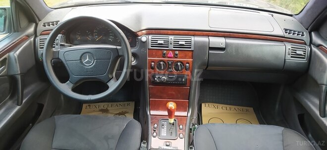 Mercedes E 230 1996, 312,415 km - 2.3 l - Sumqayıt