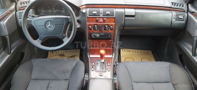 Mercedes E 230 1996, 312,415 km - 2.3 l - Sumqayıt