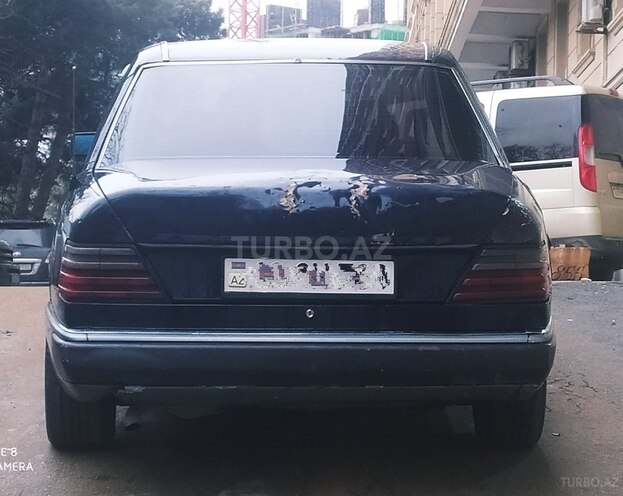 Mercedes E 250 1991, 245,000 km - 2.5 l - Bakı