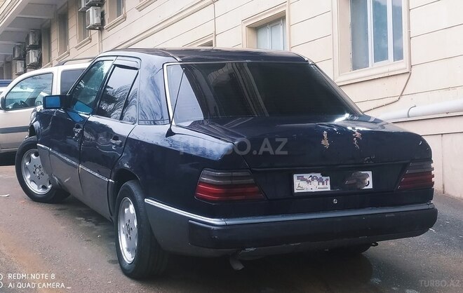 Mercedes E 250 1991, 245,000 km - 2.5 l - Bakı