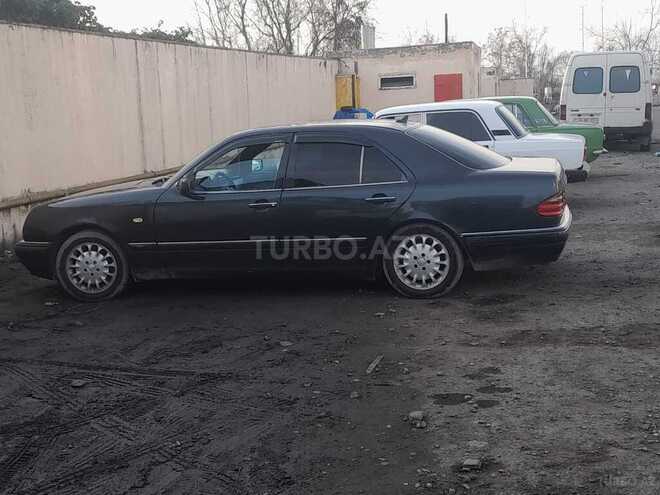 Mercedes E 230 1997, 406,573 km - 2.3 л - Qəbələ