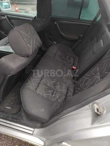 Mercedes E 220 1999, 310,000 km - 2.2 l - Bakı