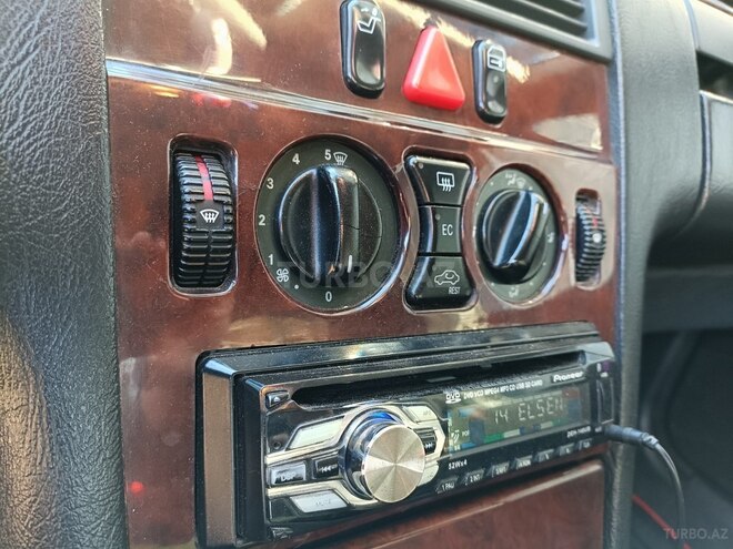 Mercedes E 230 1997, 395,000 km - 2.3 l - Bakı