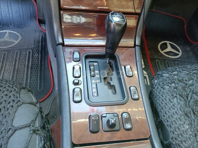 Mercedes E 230 1997, 395,000 km - 2.3 l - Bakı