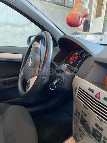 Opel Astra 2007, 167,000 km - 1.4 l - Gəncə