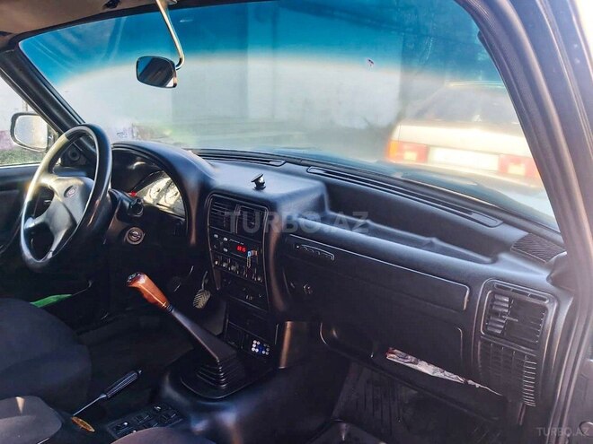 GAZ 3110 2005, 295,000 km - 2.4 l - Quba