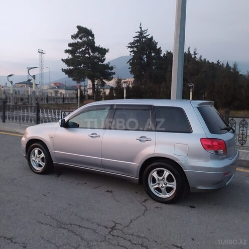 Mitsubishi Airtrek 2003, 252,400 km - 2.0 л - Oğuz
