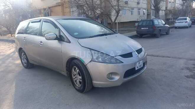 Mitsubishi Grandis 2003, 212,000 km - 2.4 l - Sumqayıt