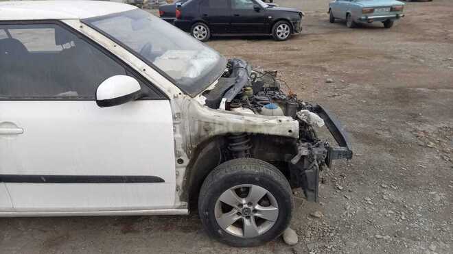 Skoda Fabia 2011, 234,000 km - 1.6 l - Bakı