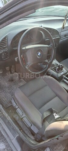 BMW 320 1993, 530,000 km - 2.0 л - Bakı