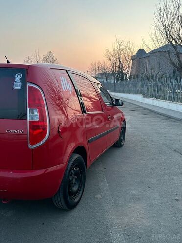 Skoda Praktik 2011, 240,373 km - 1.4 l - Tovuz