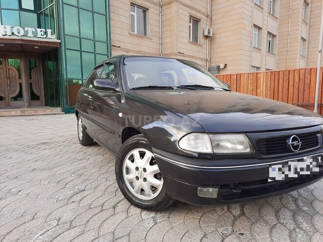 Opel Astra 1997, 340,000 km - 1.6 l - Bakı