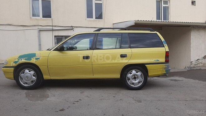 Opel Astra 1994, 342,000 km - 1.6 l - Bakı