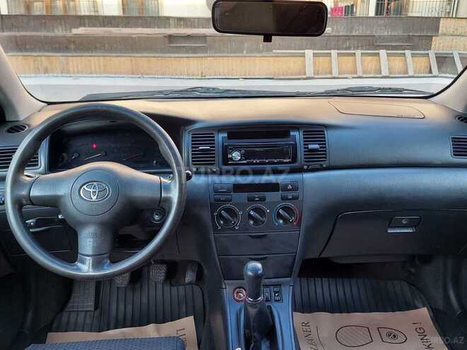 Toyota Corolla 2006, 333,000 km - 1.4 л - Bakı