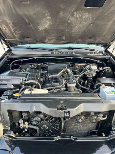 Toyota Prado 2005, 235,000 km - 2.7 l - Bakı