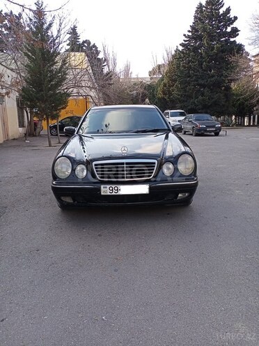 Mercedes E 240 2001, 375,000 km - 2.4 л - Bakı