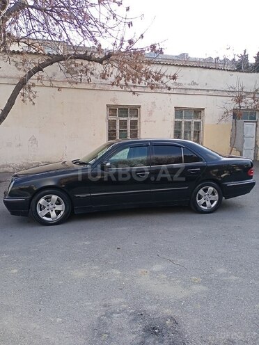 Mercedes E 240 2001, 375,000 km - 2.4 л - Bakı