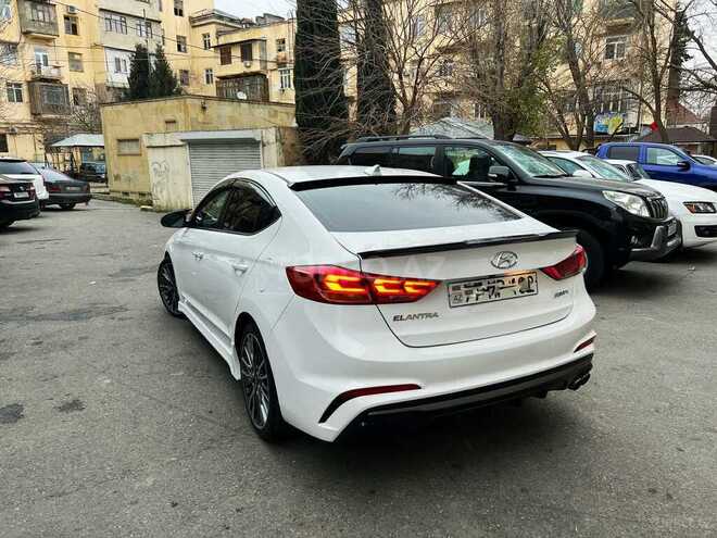 Hyundai Elantra 2017, 101,389 km - 1.6 l - Bakı
