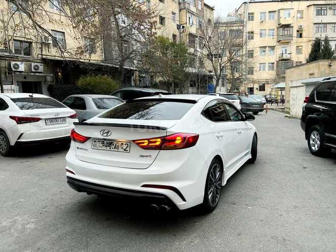 Hyundai Elantra 2017, 101,389 km - 1.6 l - Bakı
