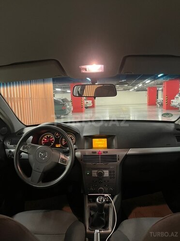 Opel Astra 2004, 148,000 km - 1.4 л - Gəncə