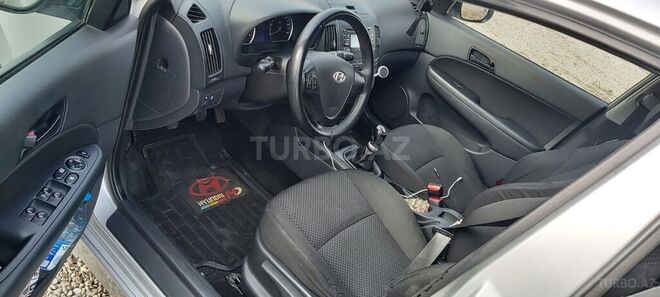 Hyundai i30 2011, 223,000 km - 1.4 l - Bakı