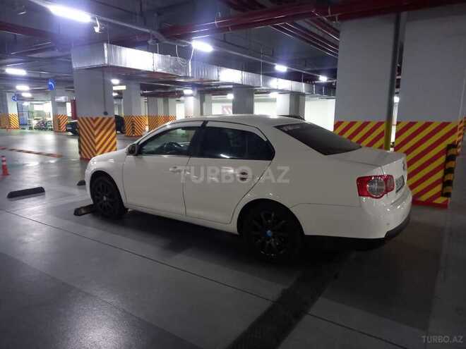 Volkswagen Jetta 2008, 387,000 km - 1.6 л - Bakı