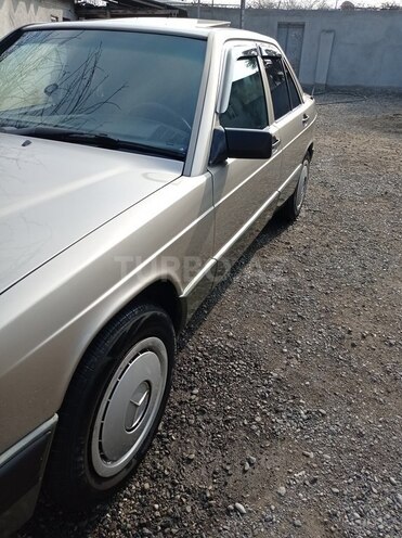 Mercedes 190 1992, 268,000 km - 2.0 l - Bərdə