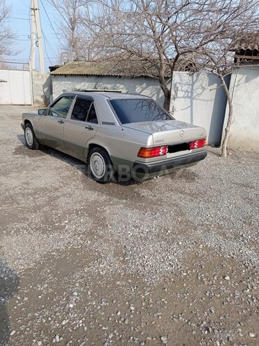 Mercedes 190 1992, 268,000 km - 2.0 l - Bərdə