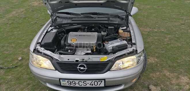 Opel Vectra 1999, 324,000 km - 1.6 l - Bakı
