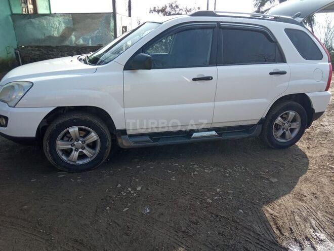Kia Sportage 2008, 270,000 km - 2.0 л - Astara