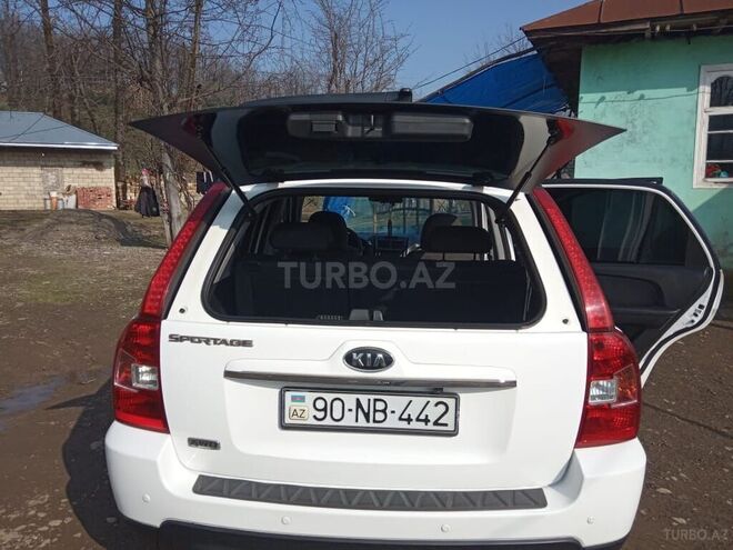 Kia Sportage 2008, 270,000 km - 2.0 л - Astara