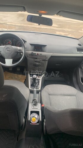 Opel Astra 2006, 390,000 km - 1.3 l - Bakı