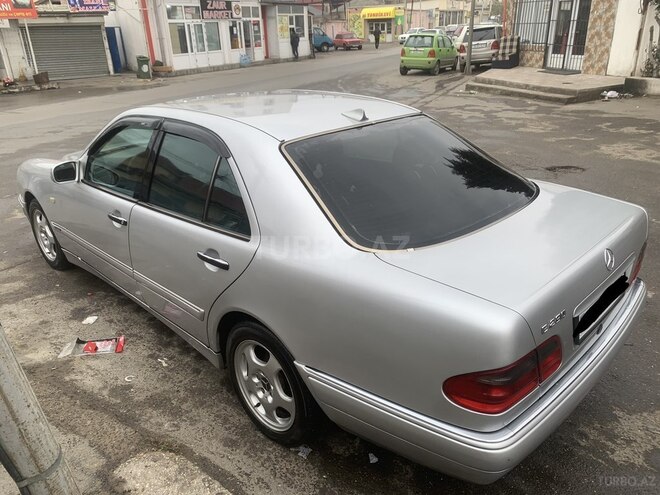 Mercedes E 230 1997, 300,000 km - 2.3 л - Bakı