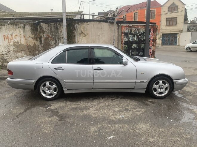 Mercedes E 230 1997, 300,000 km - 2.3 л - Bakı