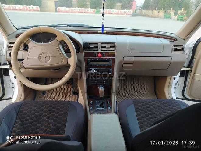 Mercedes C 230 1997, 298,000 km - 2.3 l - Füzuli