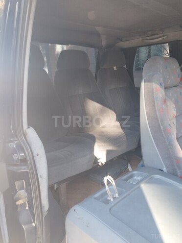 Mercedes Vito 1999, 600,000 km - 2.2 л - Qazax