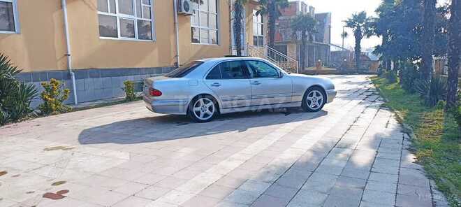 Mercedes E 230 2001, 296,356 km - 2.3 l - Cəlilabad