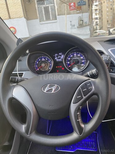 Hyundai Elantra 2015, 170,000 km - 1.8 l - Bakı