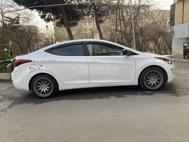 Hyundai Elantra 2015, 170,000 km - 1.8 l - Bakı