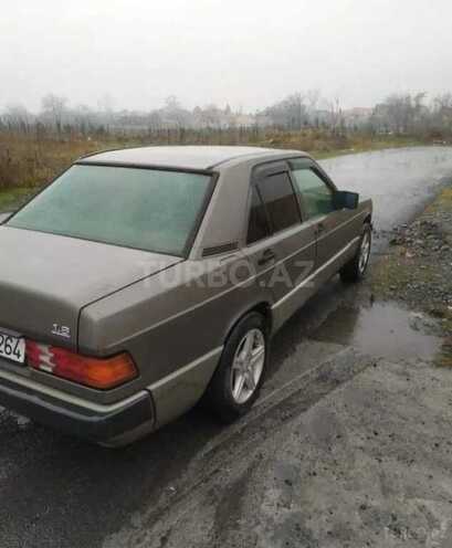 Mercedes 190 1990, 475,362 km - 1.8 l - Quba