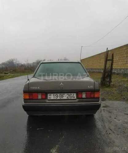 Mercedes 190 1990, 475,362 km - 1.8 l - Quba