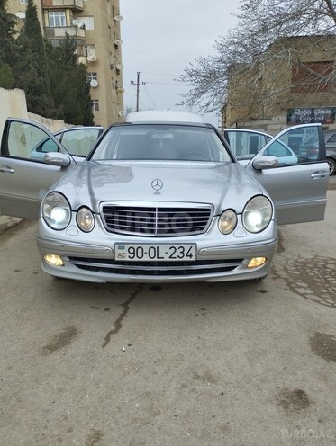 Mercedes E 270 2002, 353,040 km - 2.7 л - Bakı