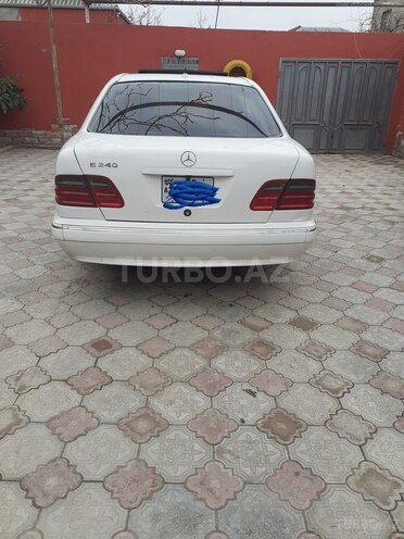 Mercedes E 240 2000, 381,000 km - 2.6 l - Bakı